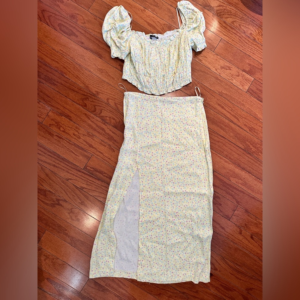 Zara light yellow 2-piece set skirt and top